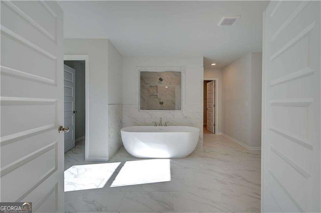 120 Cooper Cove W, Fayetteville, GA 30215