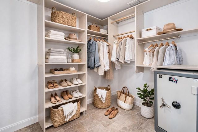 720 15TH AVENUE N, St Petersburg, FL 33704