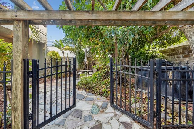 720 15TH AVENUE N, St Petersburg, FL 33704