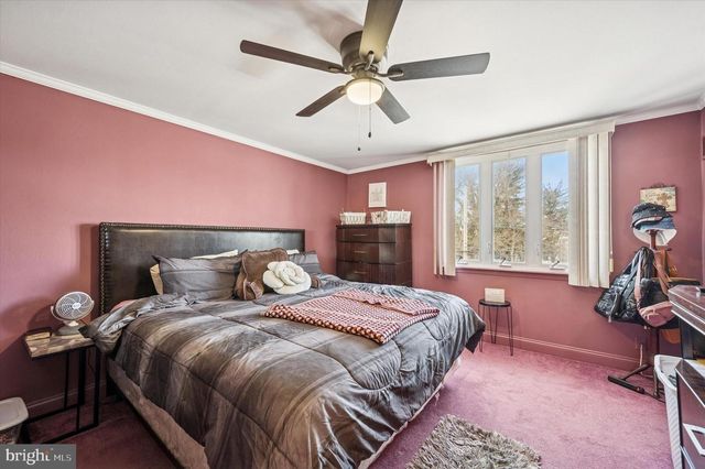 2262 DERMOND AVE, Upper Darby, PA 19082