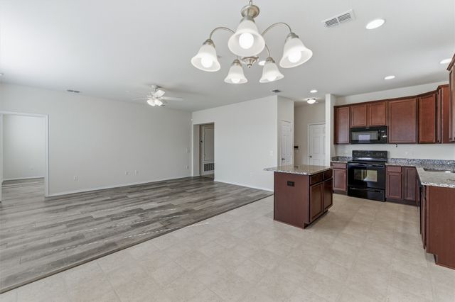 1520 Waggoner Drive, Aubrey, TX 76227