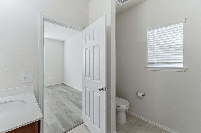 1520 Waggoner Drive, Aubrey, TX 76227