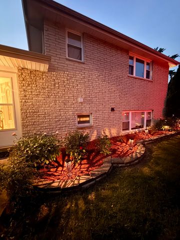 12118 W SOMERSET Road, Orland Park, IL 60467