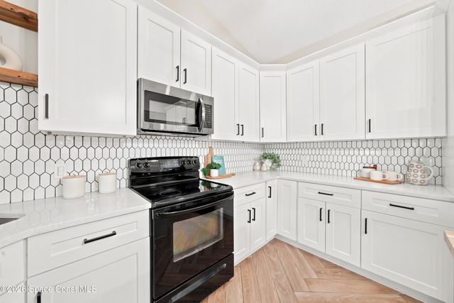 429 Maple Bluff Circle, Melbourne, FL 32940