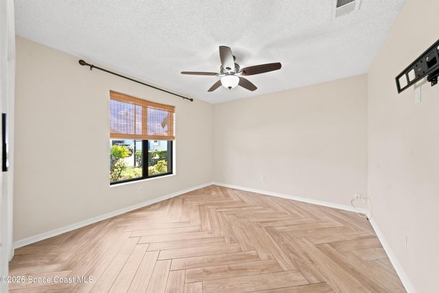 429 Maple Bluff Circle, Melbourne, FL 32940