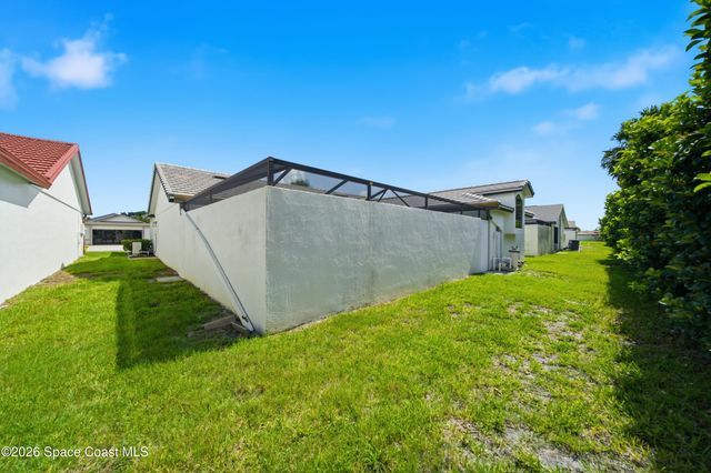 429 Maple Bluff Circle, Melbourne, FL 32940