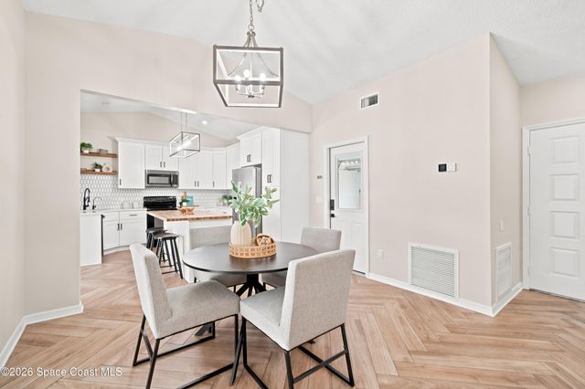 429 Maple Bluff Circle, Melbourne, FL 32940