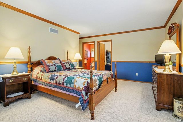 11963 Peacock Circle, Granger, IN 46530