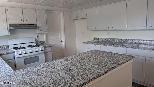 4720 TROPICANA Avenue, El Paso, TX 79924