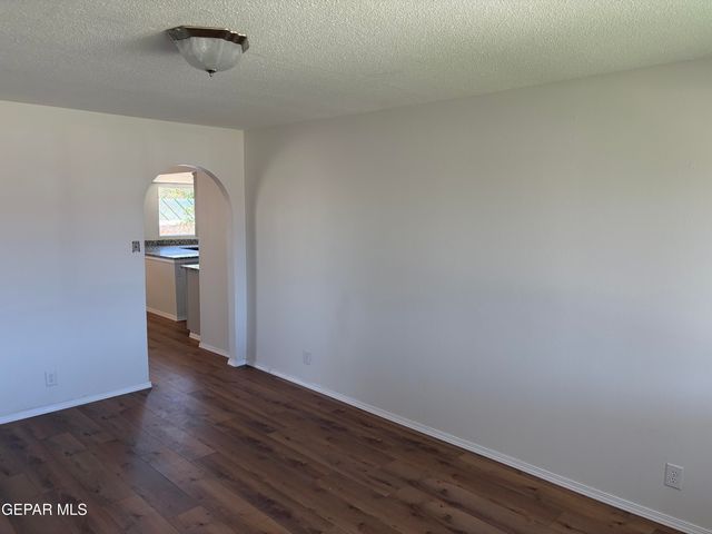 4720 TROPICANA Avenue, El Paso, TX 79924