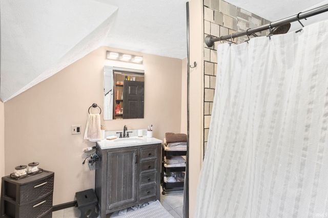 131 E FOX Street, South Bend, IN 46613