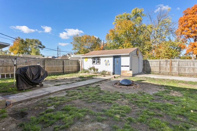 131 E FOX Street, South Bend, IN 46613