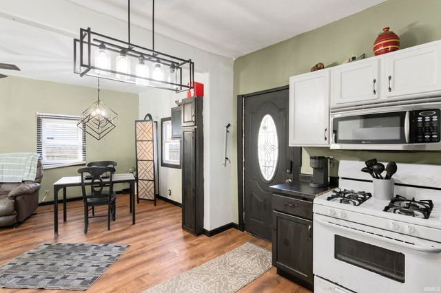 131 E FOX Street, South Bend, IN 46613