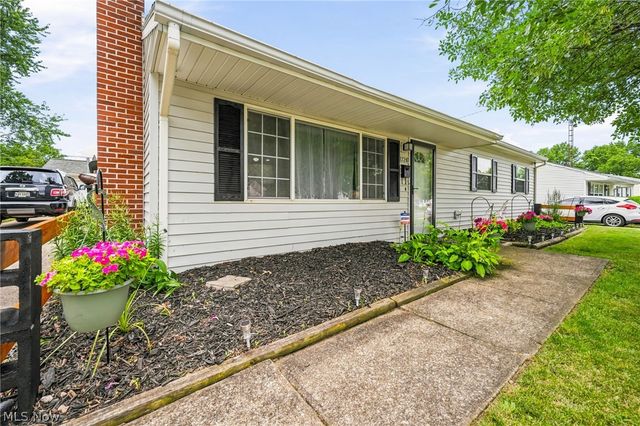 2728 19th Street NE, Canton, OH 44705