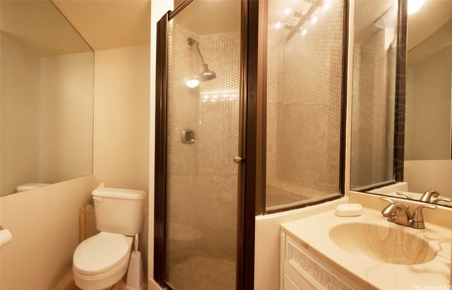 4999 Kahala Avenue 407, Honolulu, HI 96816