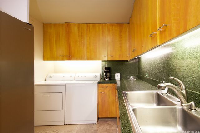 4999 Kahala Avenue 407, Honolulu, HI 96816