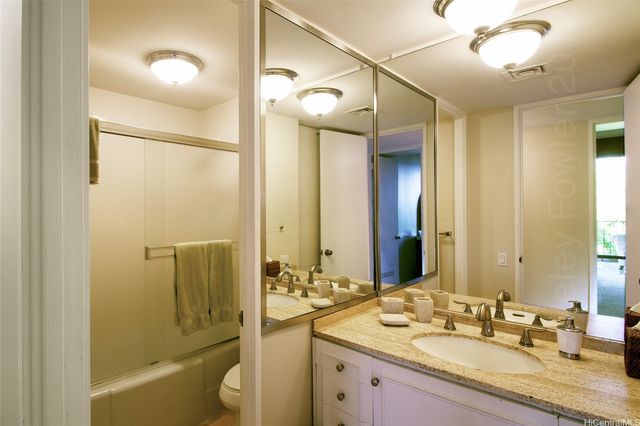 4999 Kahala Avenue 407, Honolulu, HI 96816