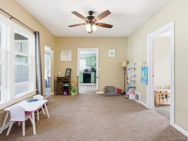 2506 Division Street, Port Huron, MI 48060