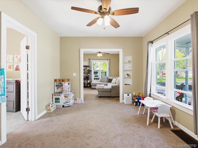 2506 Division Street, Port Huron, MI 48060