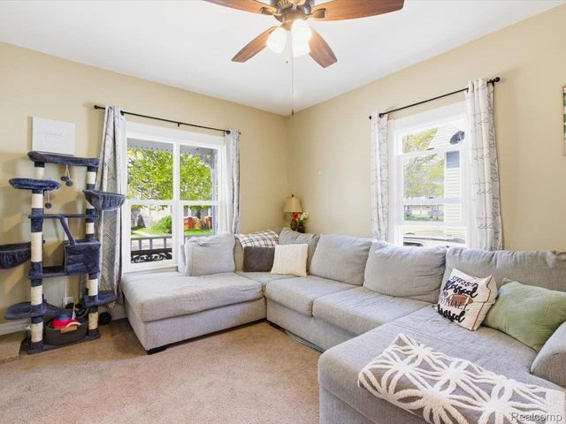 2506 Division Street, Port Huron, MI 48060