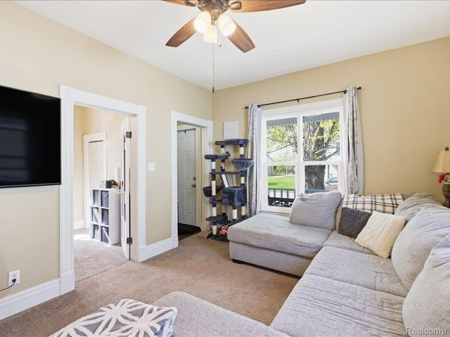 2506 Division Street, Port Huron, MI 48060