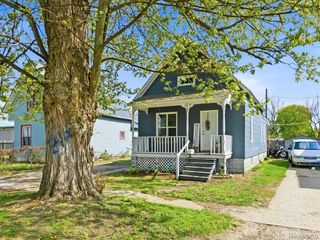 2506 Division Street, Port Huron, MI 48060
