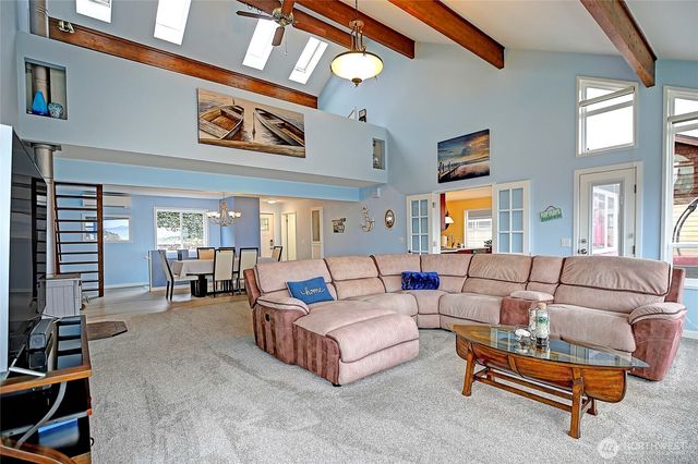 40 Vista Del Mar Street, Camano Island, WA 98282