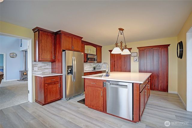 40 Vista Del Mar Street, Camano Island, WA 98282