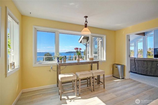 40 Vista Del Mar Street, Camano Island, WA 98282