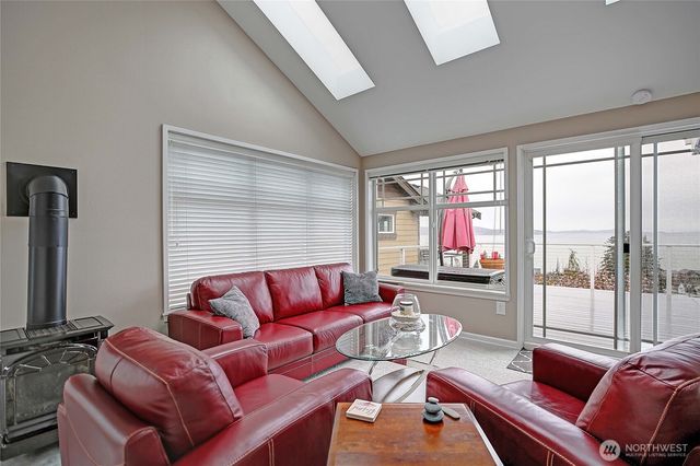 40 Vista Del Mar Street, Camano Island, WA 98282