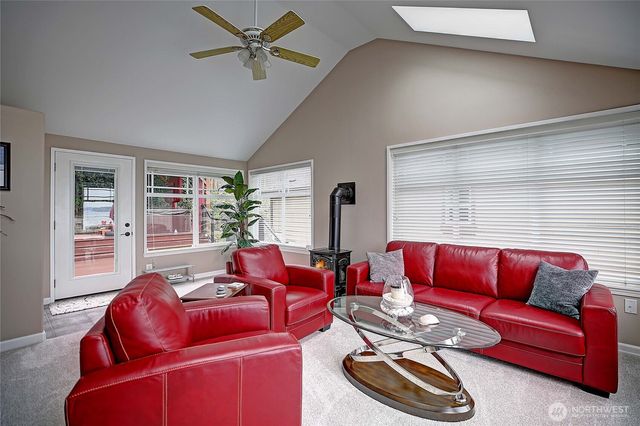 40 Vista Del Mar Street, Camano Island, WA 98282