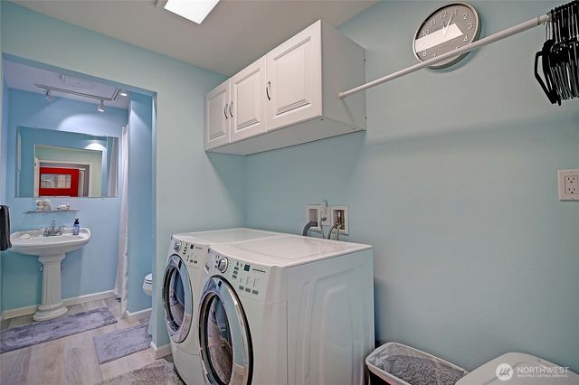 40 Vista Del Mar Street, Camano Island, WA 98282