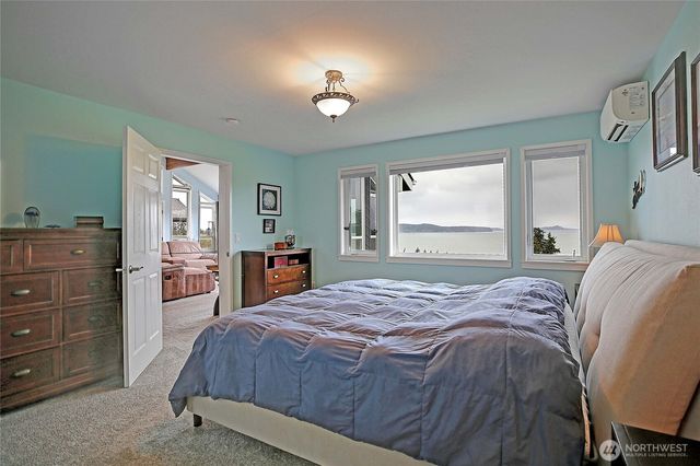 40 Vista Del Mar Street, Camano Island, WA 98282