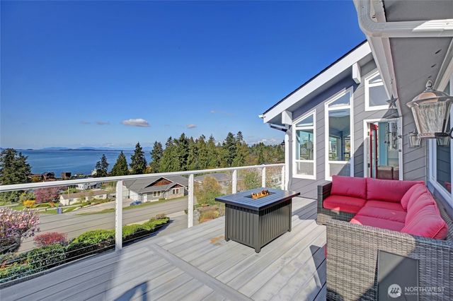 40 Vista Del Mar Street, Camano Island, WA 98282