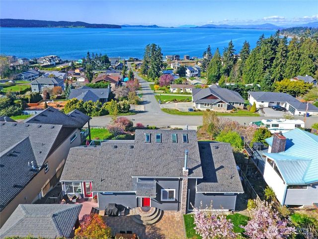 40 Vista Del Mar Street, Camano Island, WA 98282