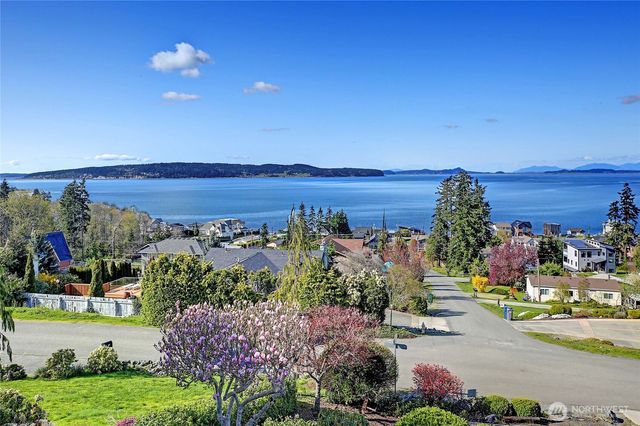 40 Vista Del Mar Street, Camano Island, WA 98282