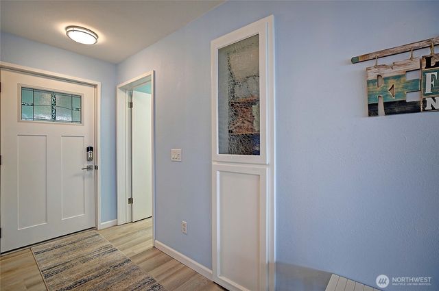 40 Vista Del Mar Street, Camano Island, WA 98282