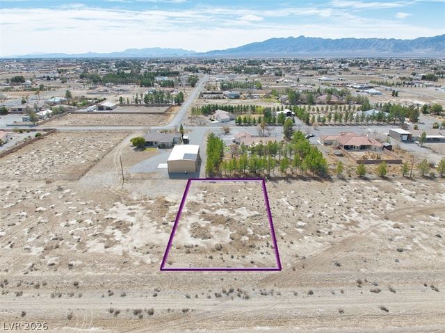 821 West Brady Lane, Pahrump, NV 89048