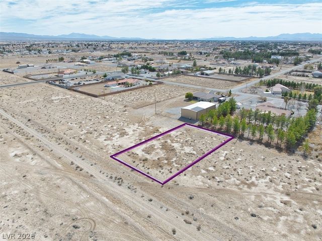821 West Brady Lane, Pahrump, NV 89048