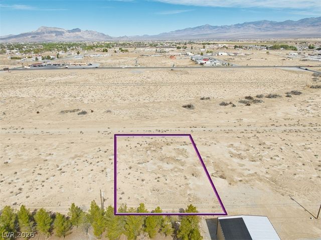 821 West Brady Lane, Pahrump, NV 89048