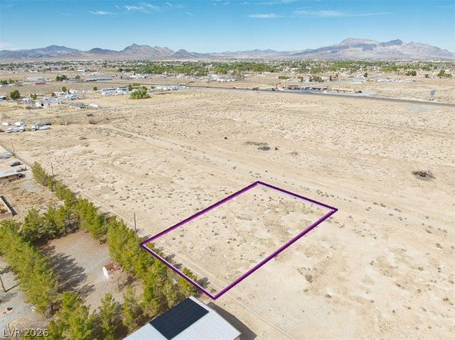 821 West Brady Lane, Pahrump, NV 89048