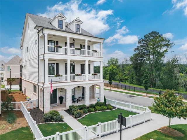 605 S Club Drive, Woodstock, GA 30188