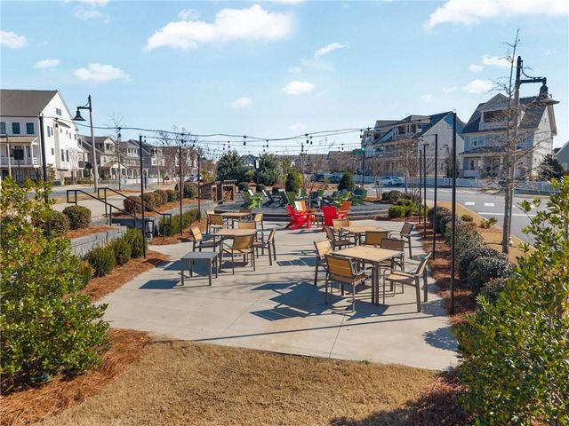 605 S Club Drive, Woodstock, GA 30188