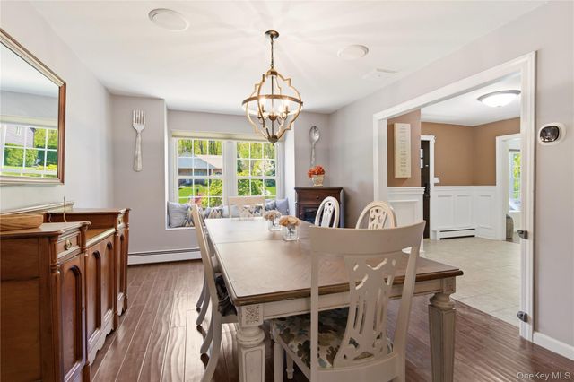 14 Long Acre Lane, Dix Hills, NY 11746