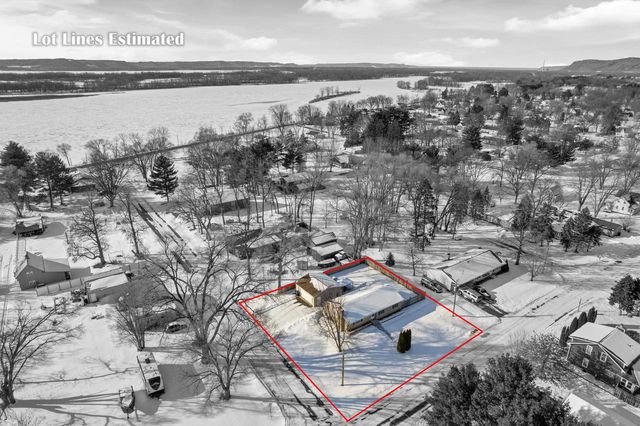 326 N Belvidere STREET, Buffalo City, WI 54622