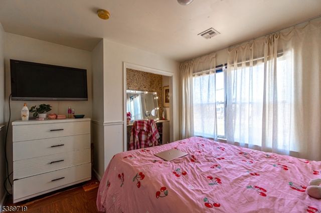 15 Standard Pl, Irvington Twp., NJ 07111