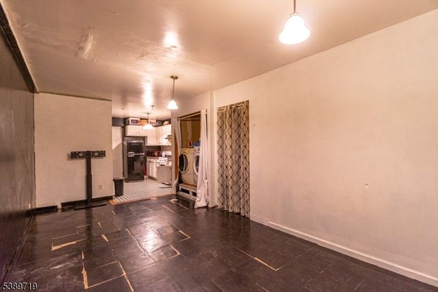 15 Standard Pl, Irvington Twp., NJ 07111