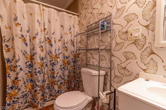 15 Standard Pl, Irvington Twp., NJ 07111