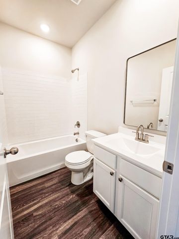 1536 Shug Lane, Lindale, TX 75771