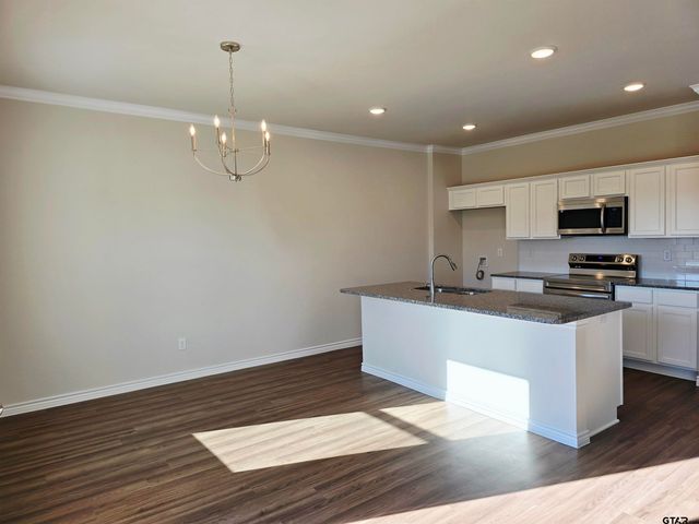 1536 Shug Lane, Lindale, TX 75771